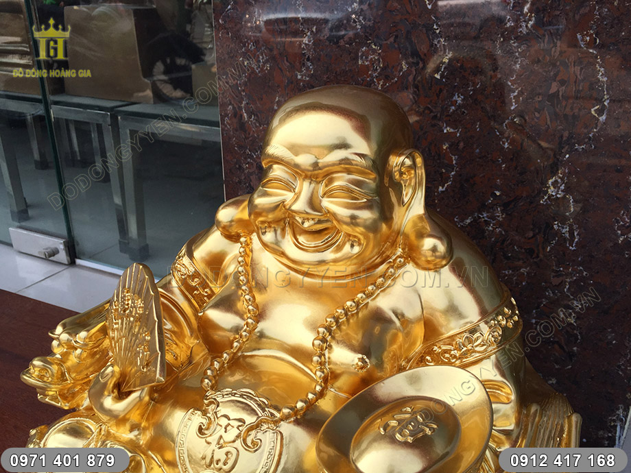 tượng Phật Di Lặc ngồi ngai rồng dát vàng